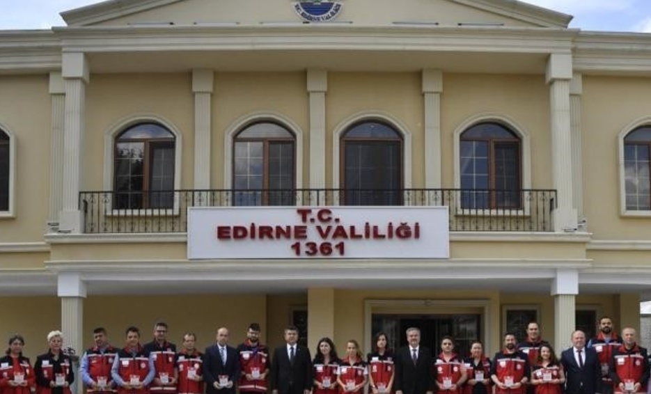 Edirne'deki MEB-AKUB Ekibine Plaket Verildi