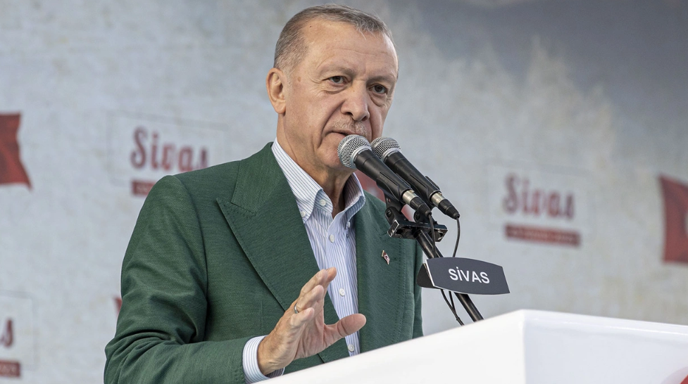 Cumhurbaşkanı Erdoğan: Vazifemiz Hiçbir Ayrım Gözetmeden Aşkla Hizmet Etmektir