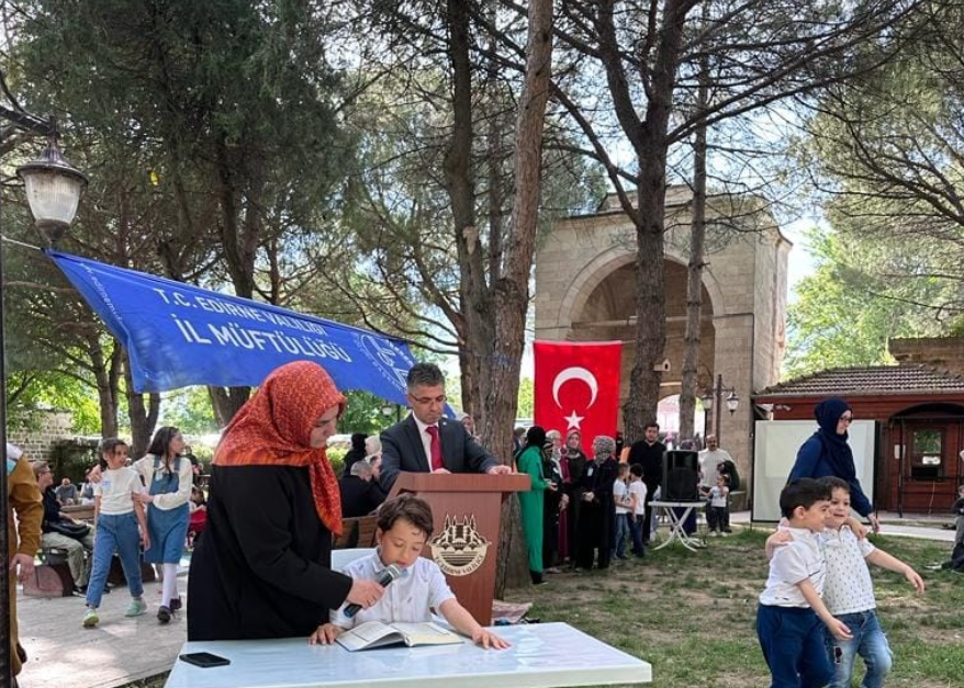 Edirne'de Kur'an Kursu Mezunları Buluşması Yapıldı