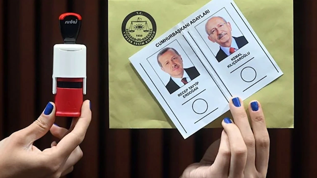 Sandığa İki Zarf Atan Eski CHP'li Başkan Hakkında Tutanak Tutuldu