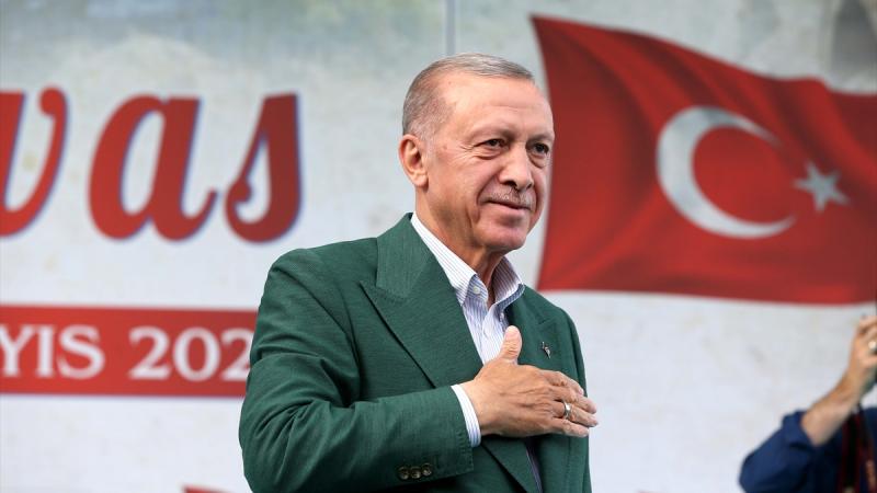 Cumhurbaşkanı Erdoğan'a Kuveyt Emiri'nden Tebrik Telefonu