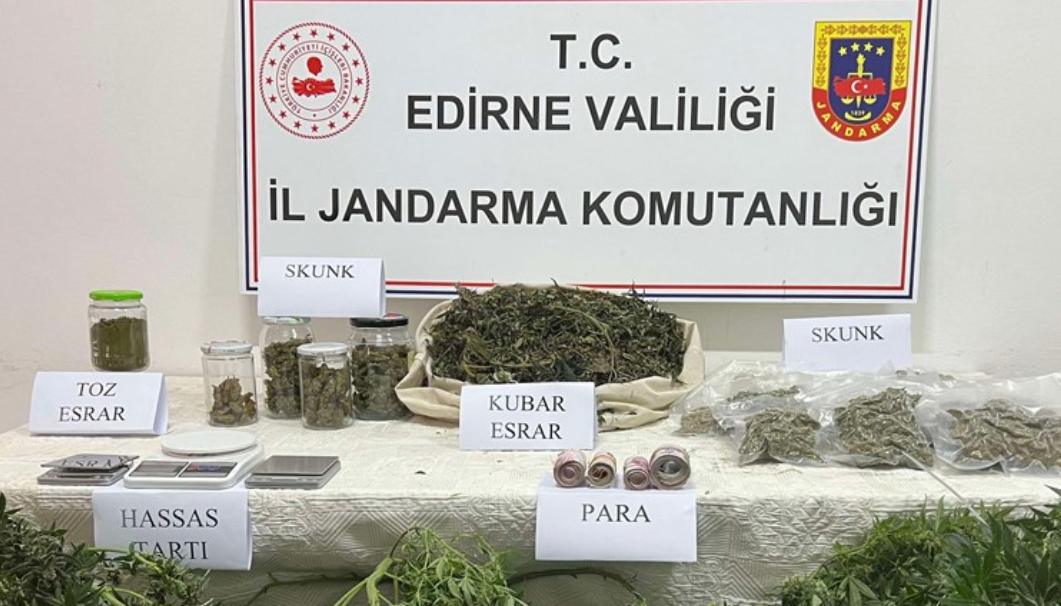 Edirne'de Uyuşturucu Operasyonu: 3 Gözaltı