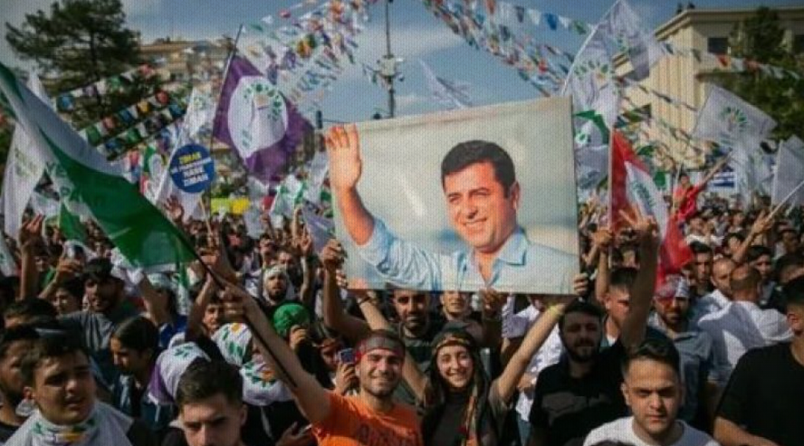 Selahattin Demirtaş'tan Siyaset Açıklaması