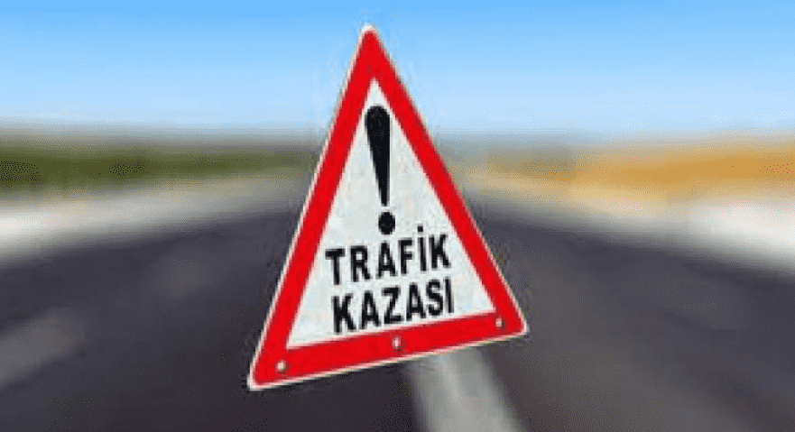 Tırın Devrildiği Kazada Yol Ulaşıma Kapandı