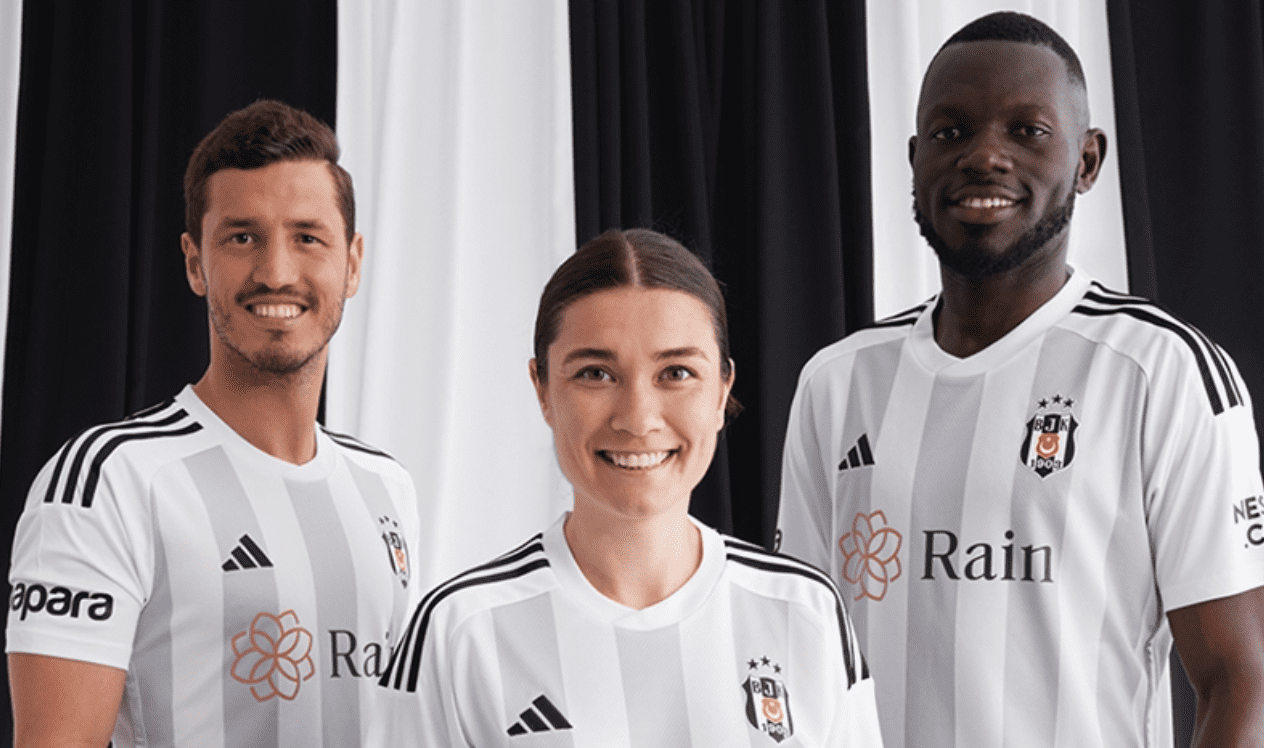 Beşiktaş'ın Yeni Sezon Formalarının Fiyatları Açıklandı