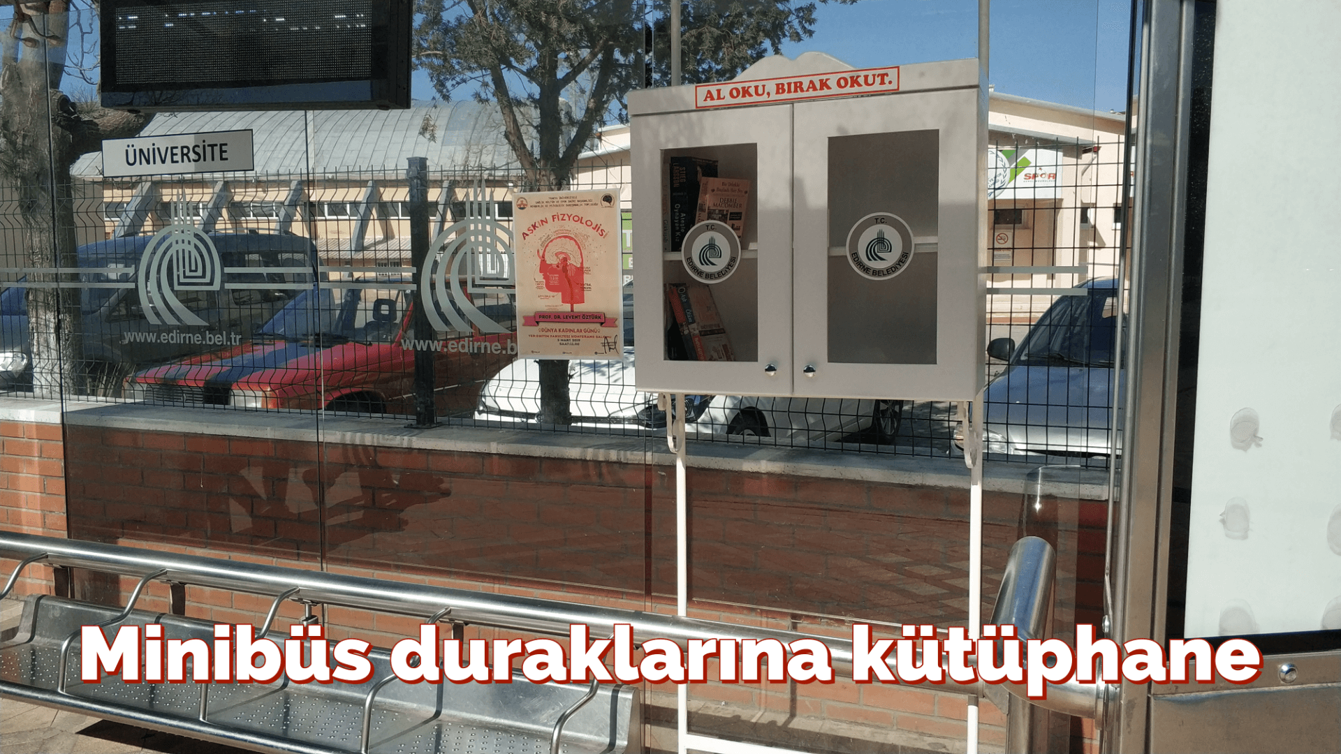 Minibüs Duraklarına Kütüphane