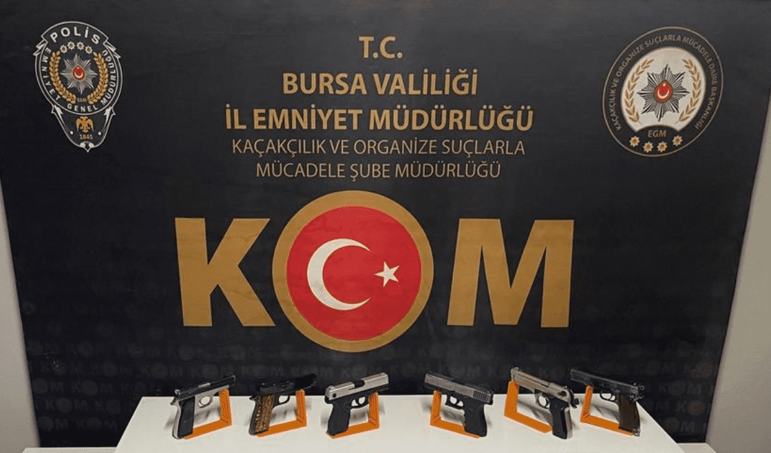 Yasa Dışı Silah Ticareti Operasyonu: 5 Tutuklandı