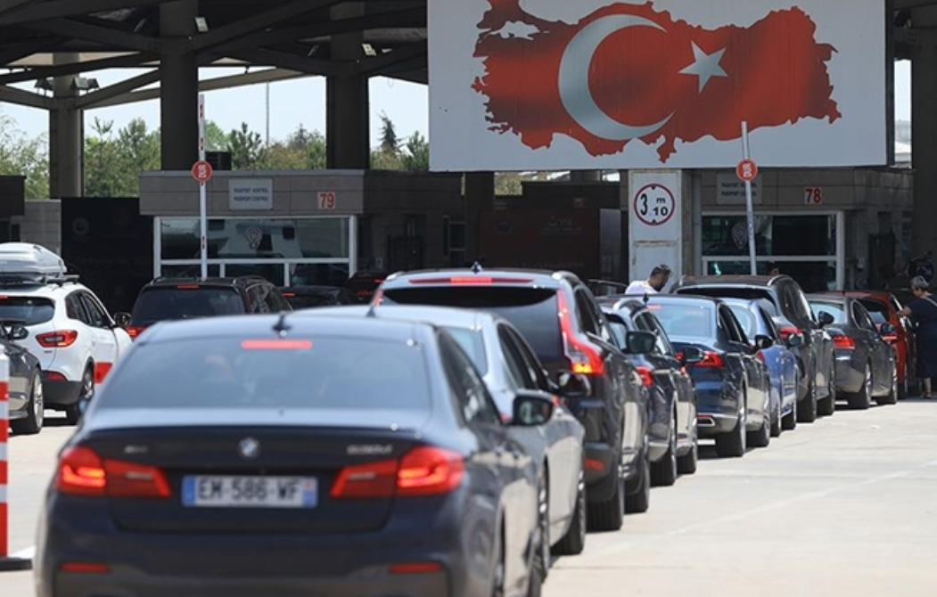 Kapıkule'de Gurbetçi Yoğunluğu Devam Ediyor