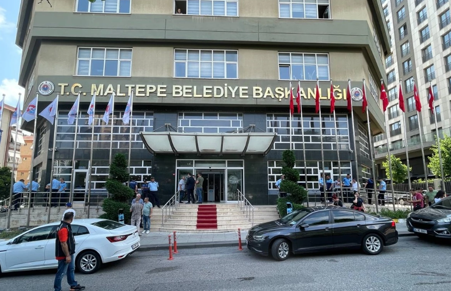 Maltepe Belediyesinde Silahla Ateş Açan Müteahhit Yakalandı