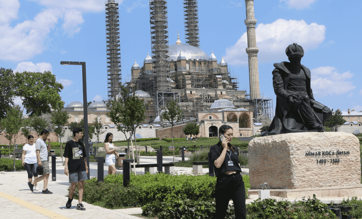 Turizmcileri Kırkpınar'a Olan İlgi Sevindirdi
