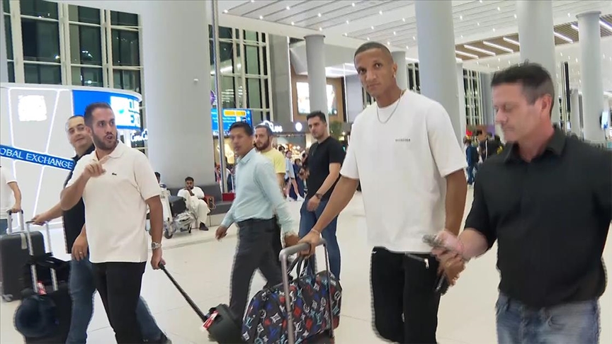 Futbolcu Rodrigo Becao İstanbul'a Geldi