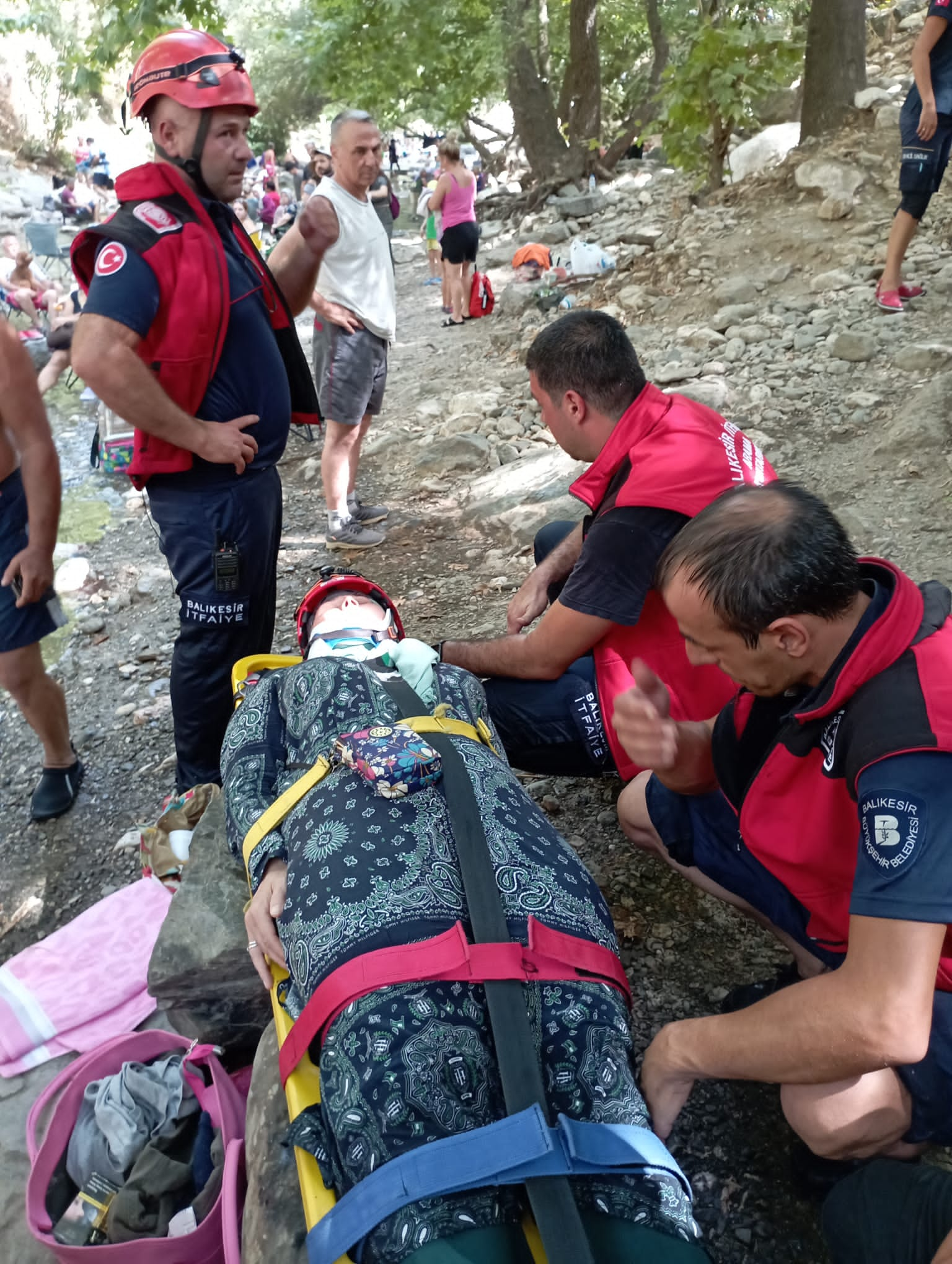 Kazdağları'nda Kanyondan Düşen Yabancı Turist Hastaneye Kaldırıldı