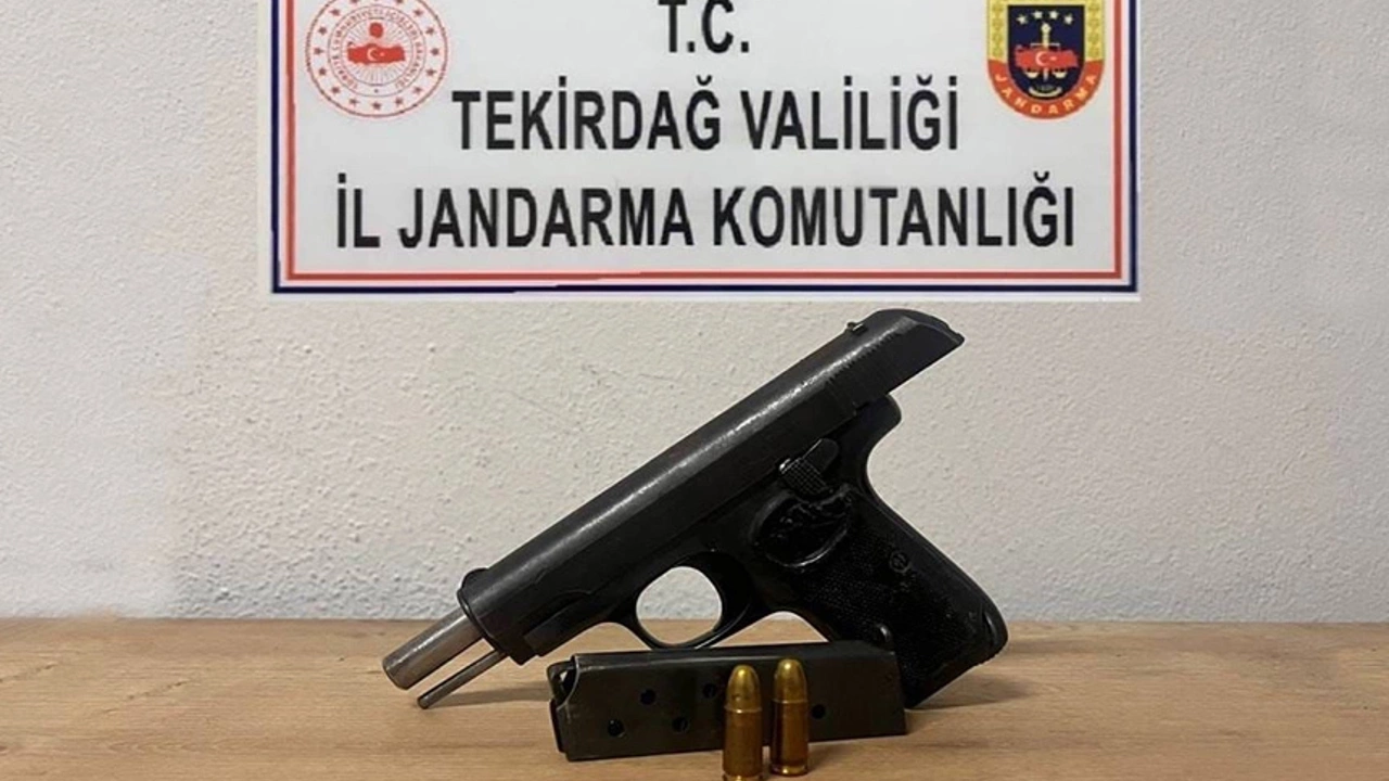 Tekirdağ'da Ruhsatsız Tabanca Yakalandı