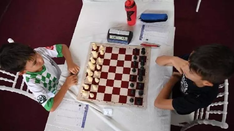 Edirne'de 18. Uluslararası Açık Satranç Turnuvası Başladı