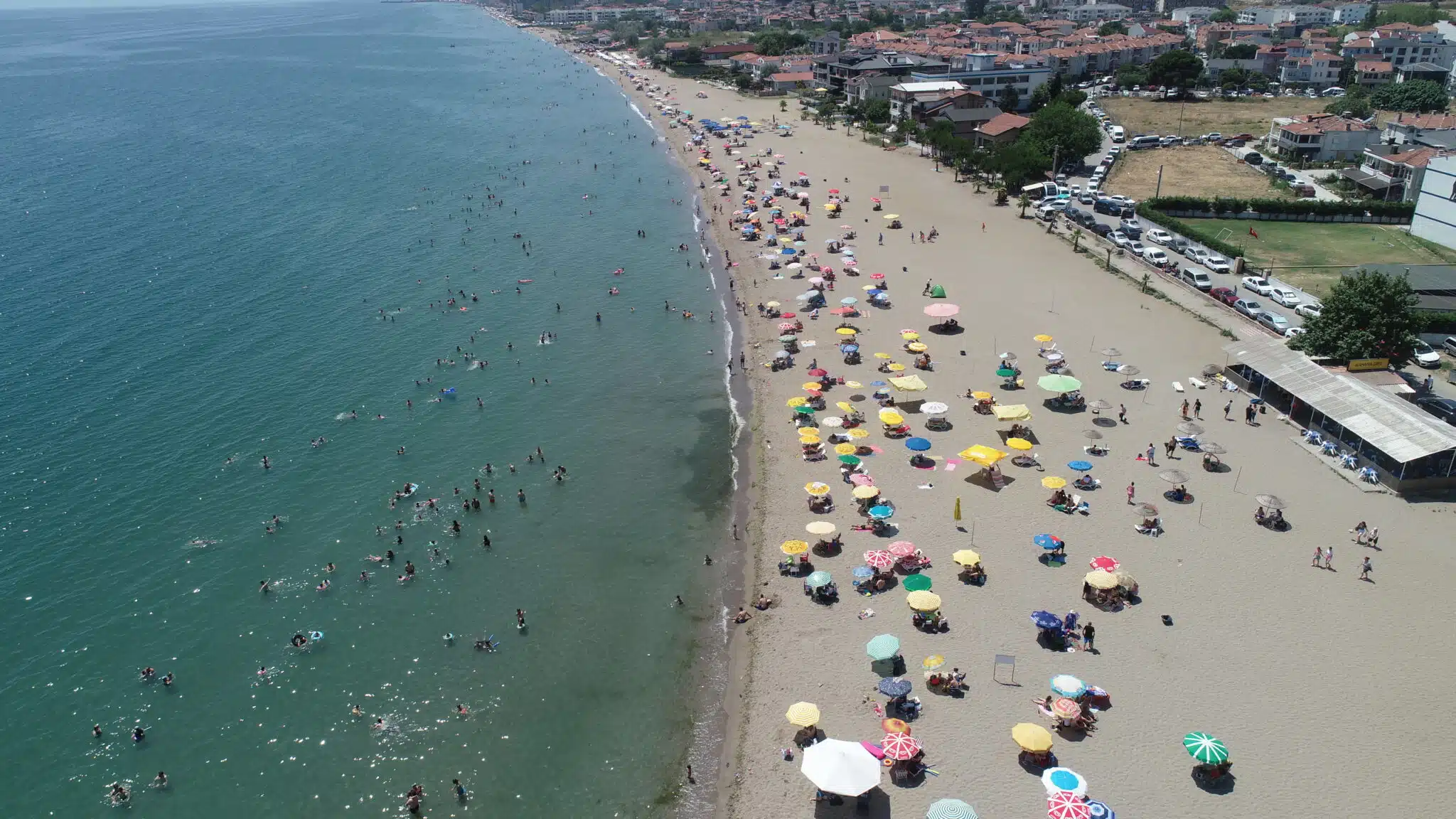 Tekirdağ'da Sıcaktan Bunalanlar Sahillere Akın Etti