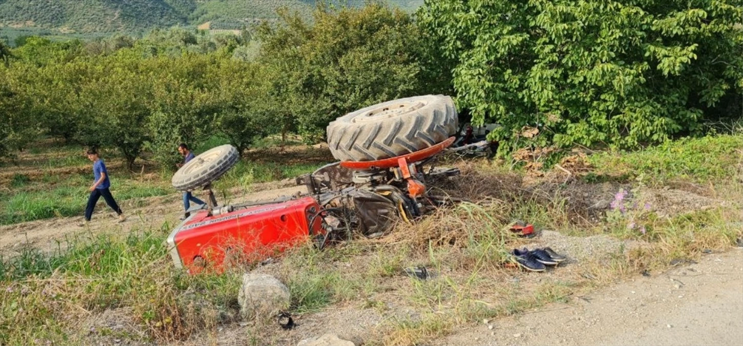 Minibüsle Traktör Çarpıştı: 5 Kişi Yaralandı