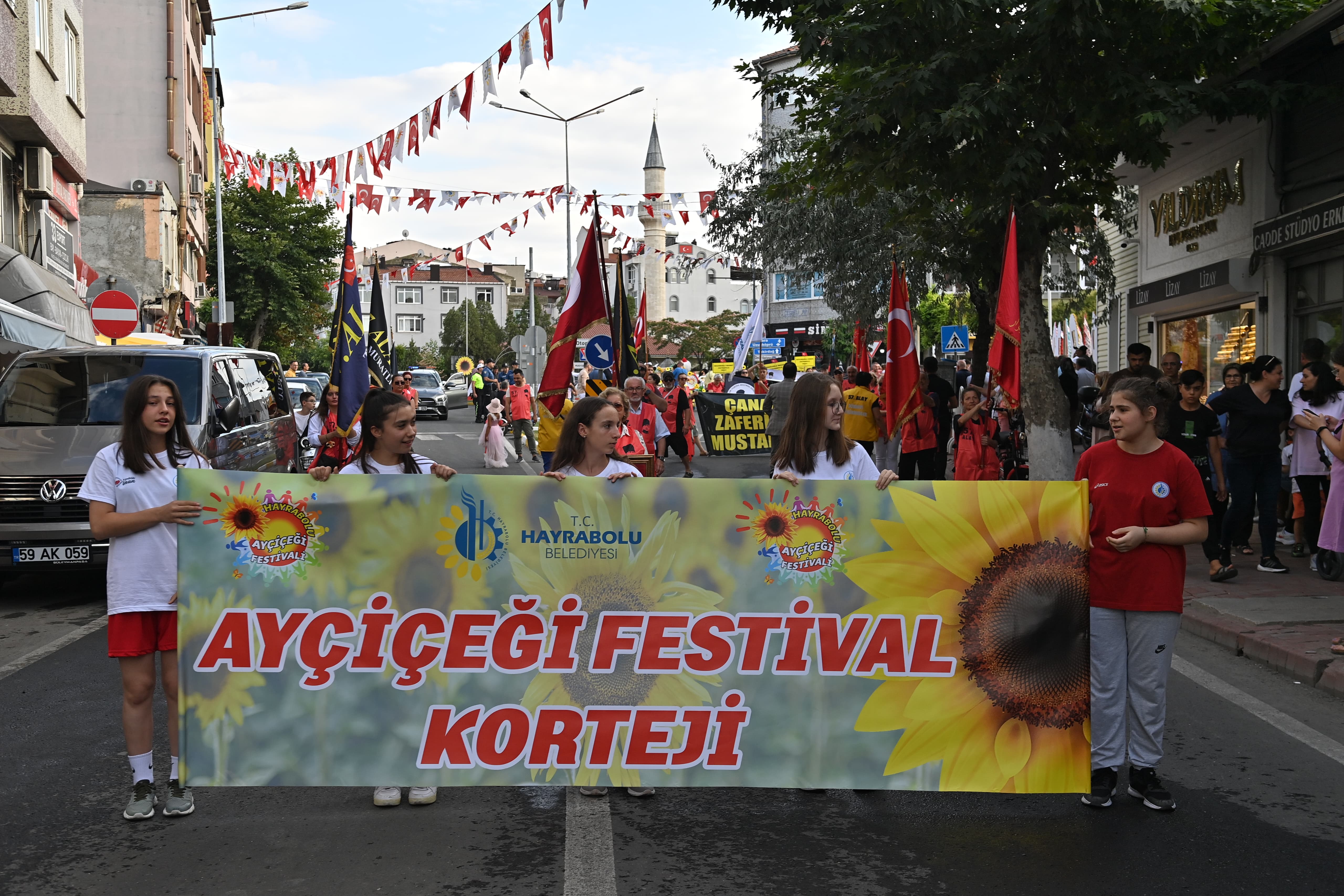 Tekirdağ'da Hayrabolu Ayçiçeği Festivali Başladı