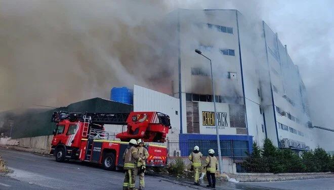 Cam Üretim Tesisinde Yangın Çıktı