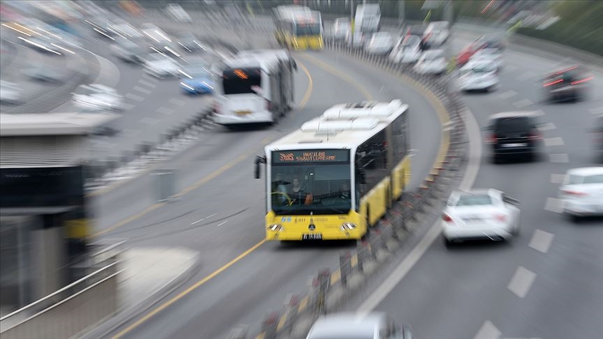 Toplu Ulaşımda Kredi Kartıyla Ödemenin Pahalı Olmasına Tepki Büyük