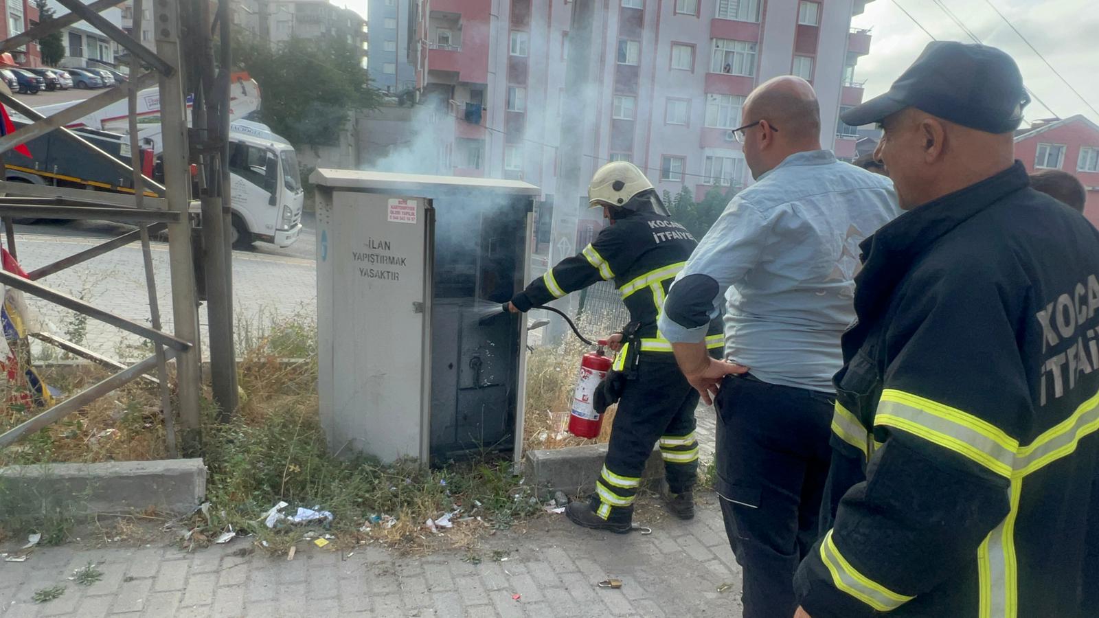 Trafoda Korkutan Yangın: Ekipler Söndürdü