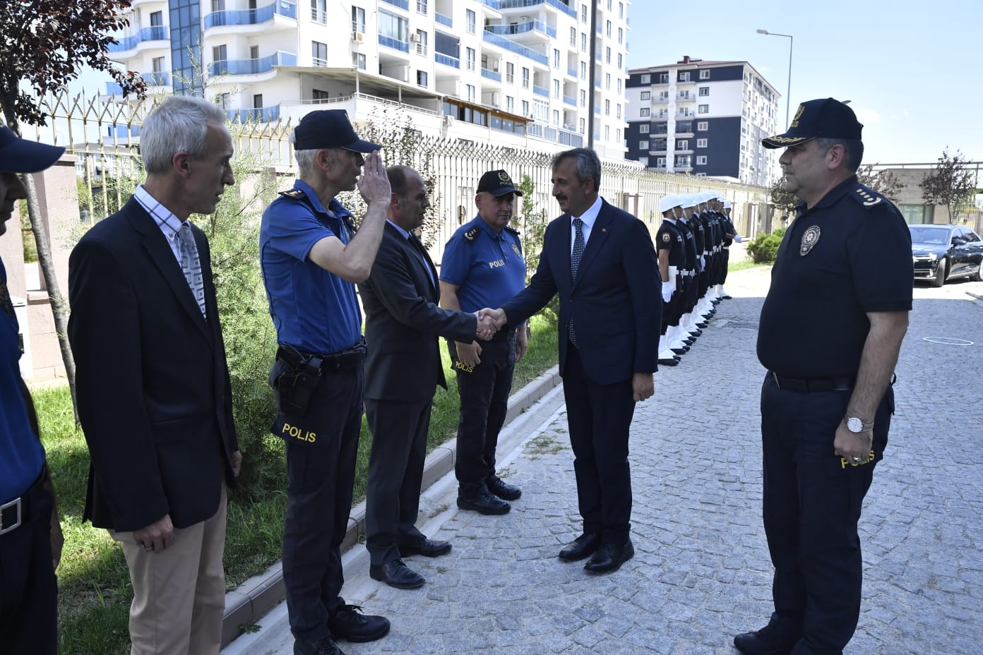 Edirne Valisi Sezer'den Emniyet Müdürlüğüne Ziyaret