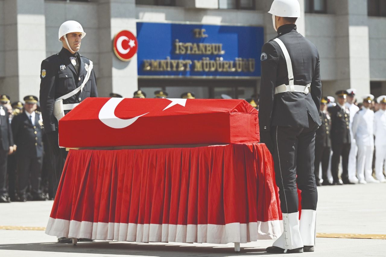 Operasyondaki Çatışmada Polis Memuru Hakan Telli Şehit Düştü