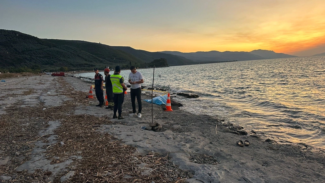 80 Yaşındaki Adam İznik Gölü'nde Boğuldu