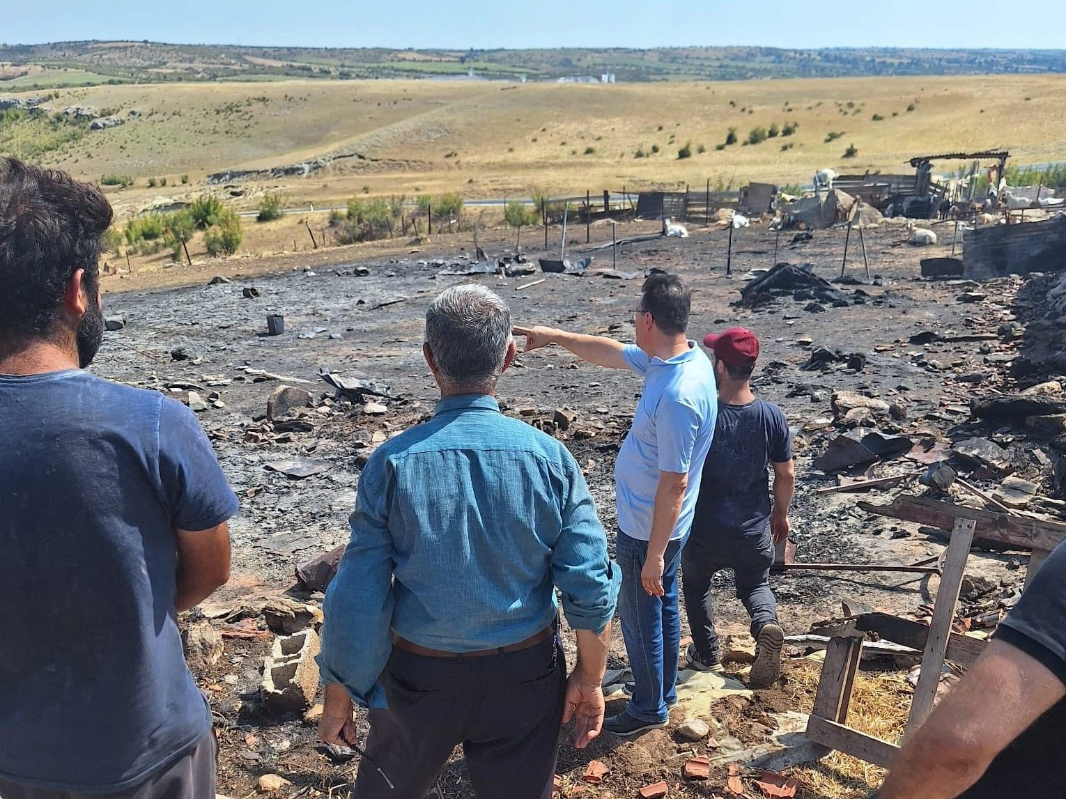 Kırklareli Tarım ve Orman Müdürü Aksoy'dan Yangın Çıkan İşletmeye Ziyaret