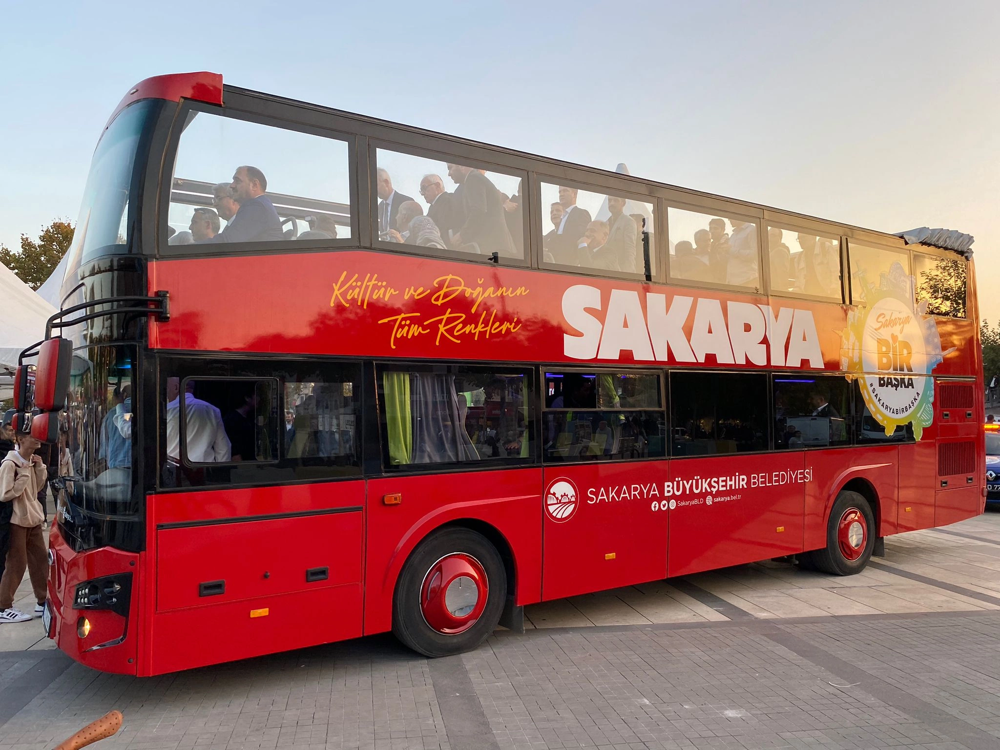 Sakarya’da Turizm Otobüsü Hizmete Girdi