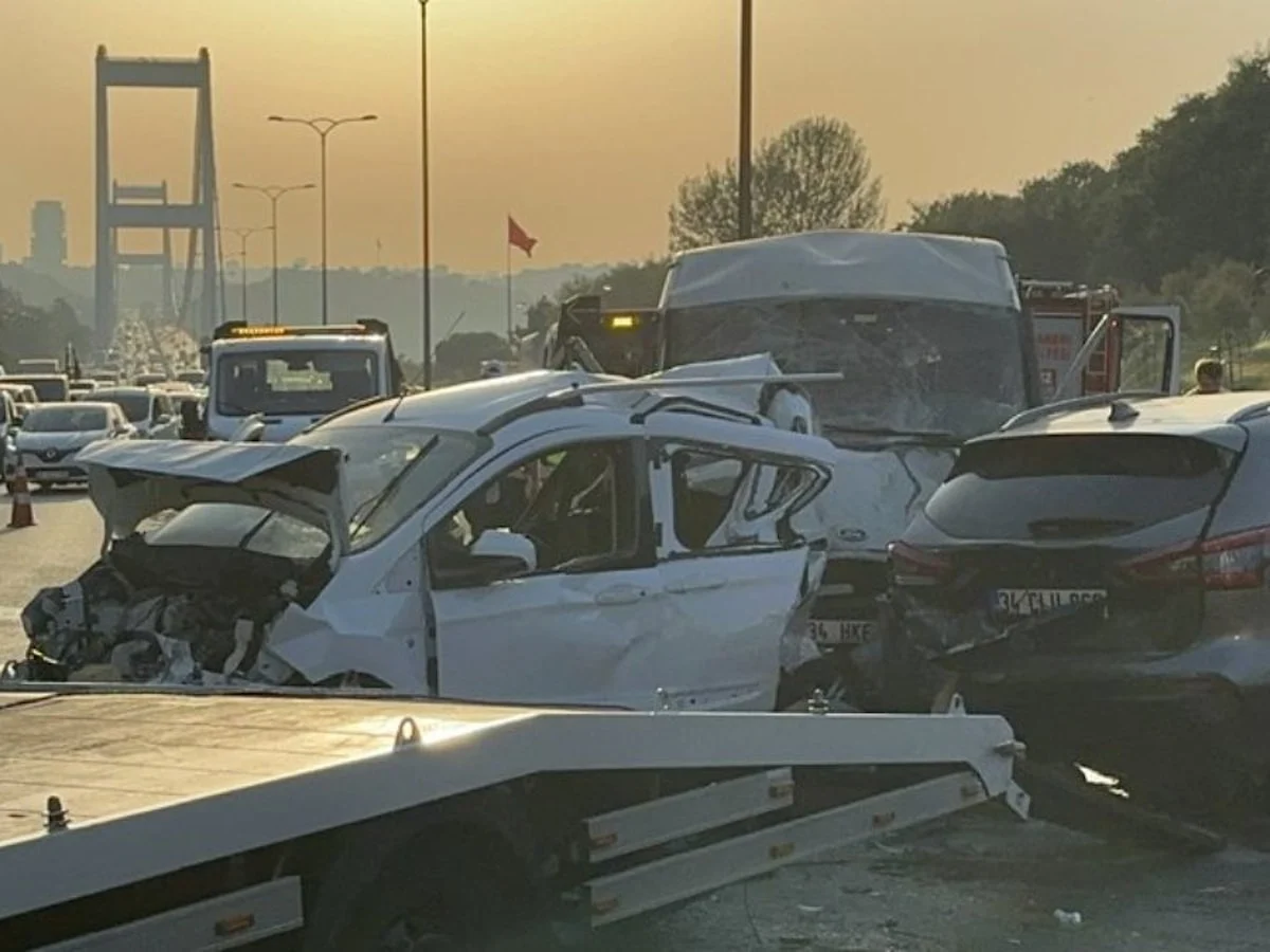 Zincirleme Trafik Kazasında 5 Kişi Yaralandı