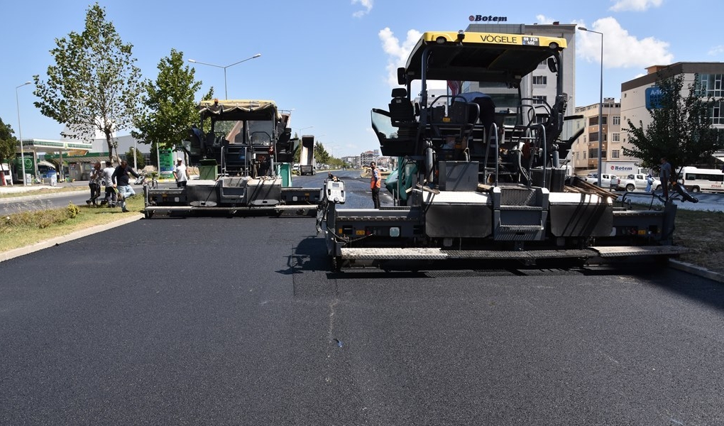 Tekirdağ'da Yol Yapım Çalışmaları Devam Ediyor