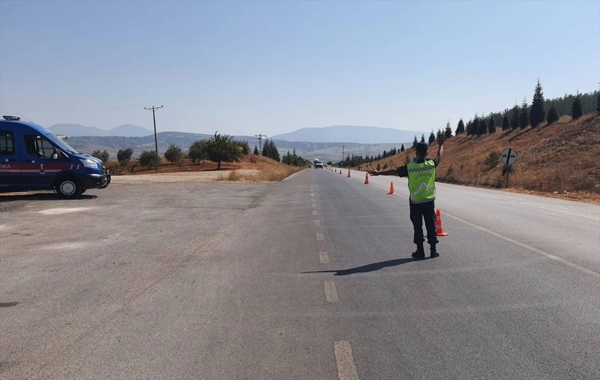 Jandarma Ekipleri'nden Huzur Ve Güven Uygulaması