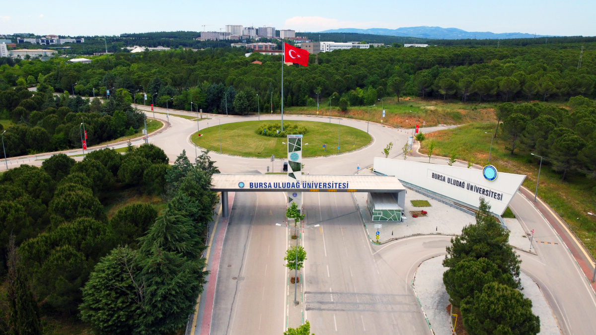 Bursa Uludağ Üniversitesinde 71 Binden Fazla Öğrenci Derse Başladı