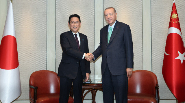 Cumhurbaşkanı Erdoğan ile Japonya Başbakanı Fumio Görüştü