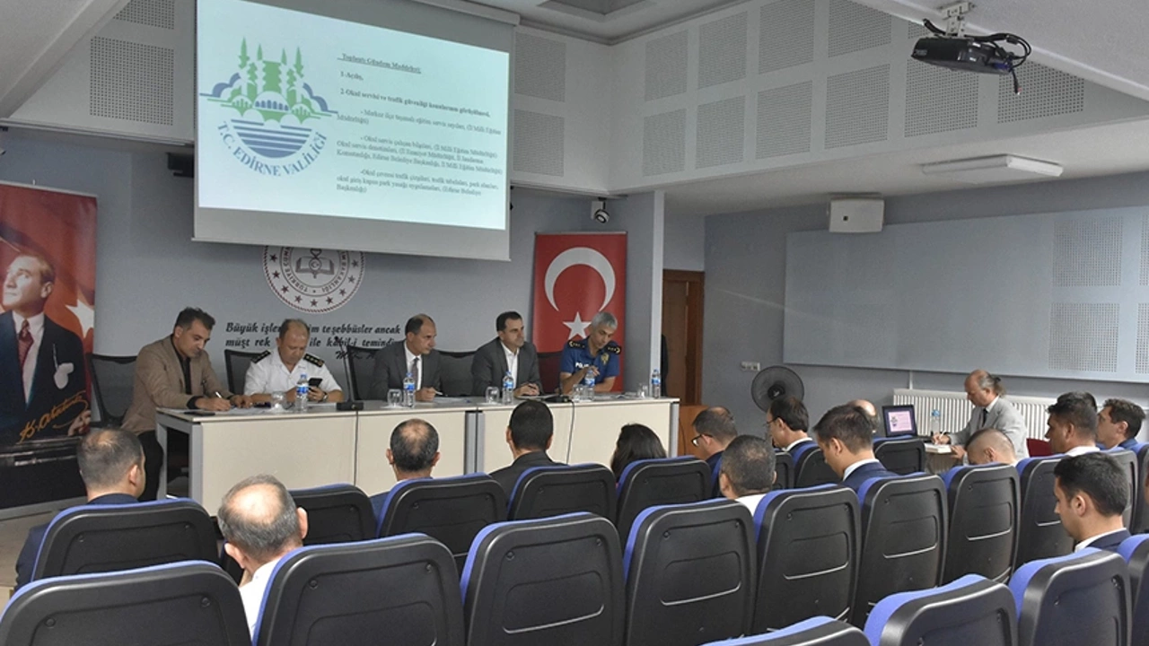 Edirne'de Okul Güvenliği Toplantısı Düzenlendi