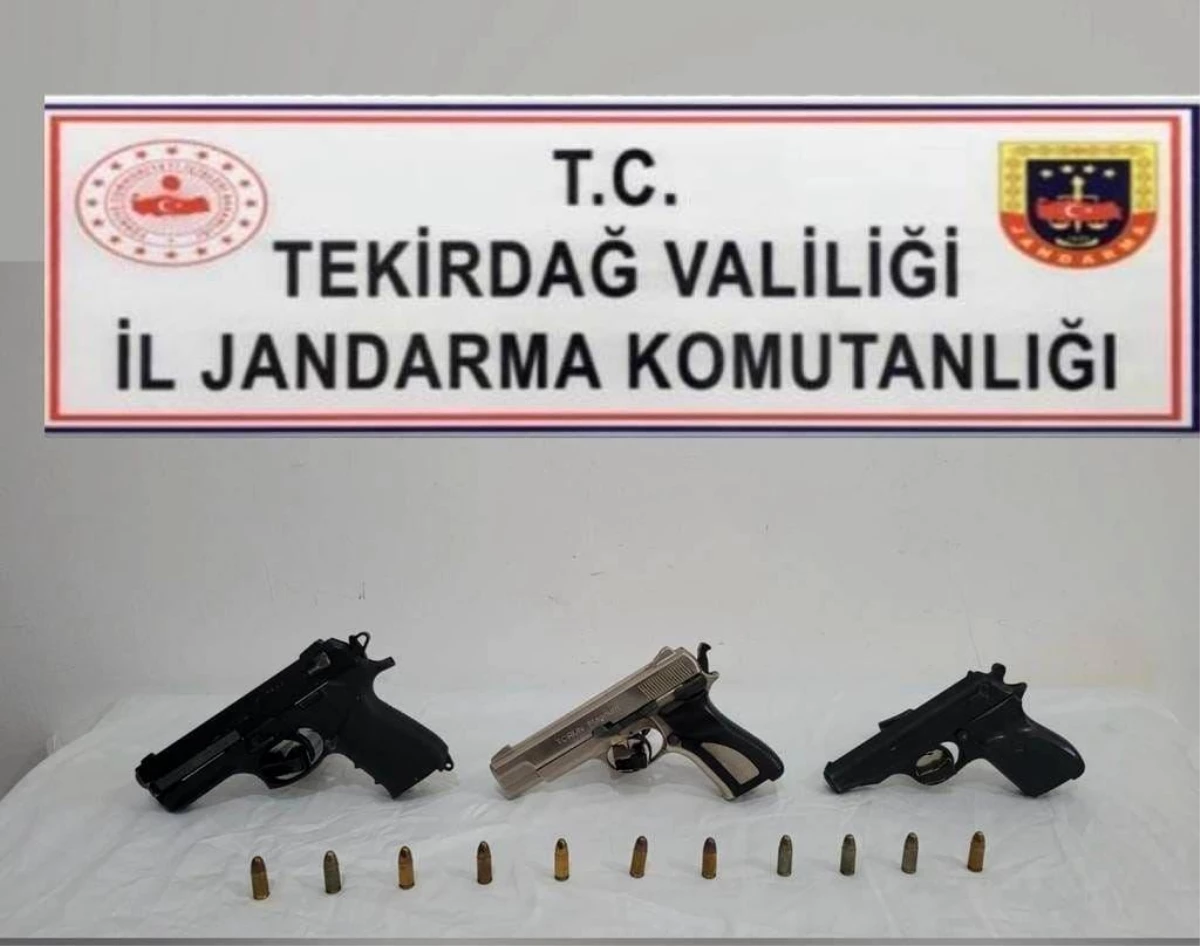 Şarköy'de Evinde Tabancayla Yakalanan Şahıs Gözaltına Alındı