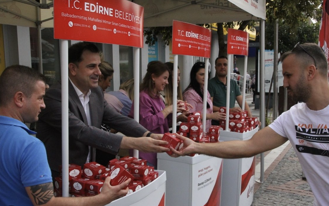 Edirne'de İtfaiye Haftası Dolayısıyla Stant Açıldı