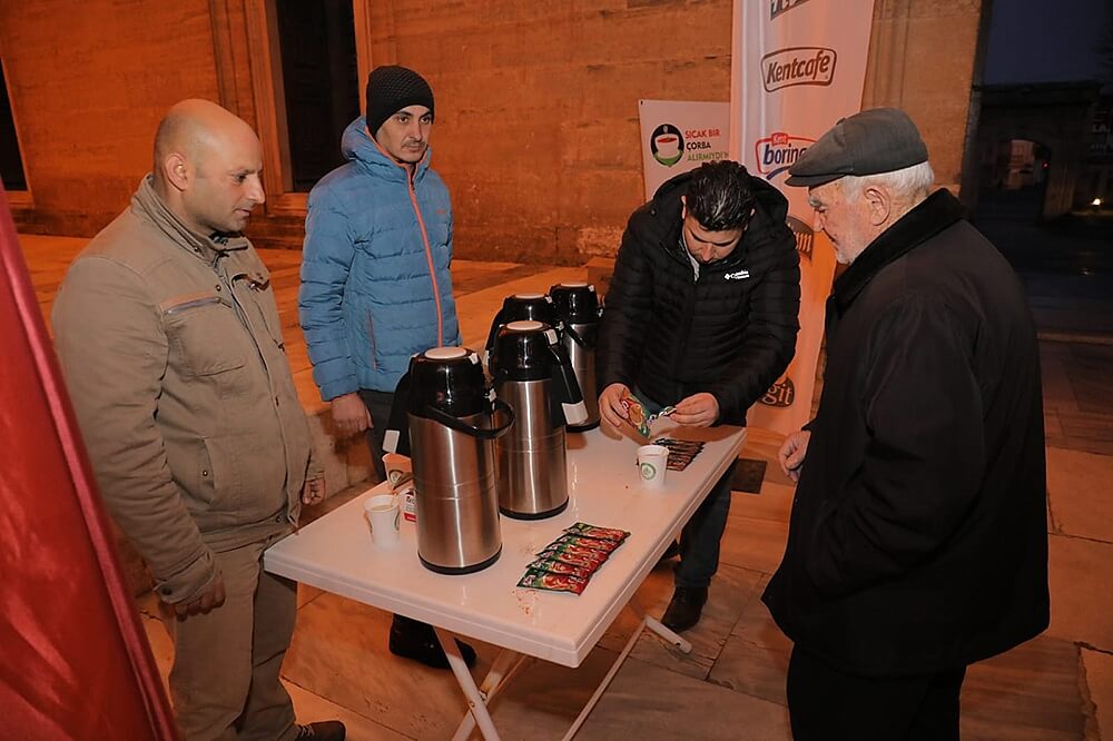 Belediyeden sabah çorbası ikramı