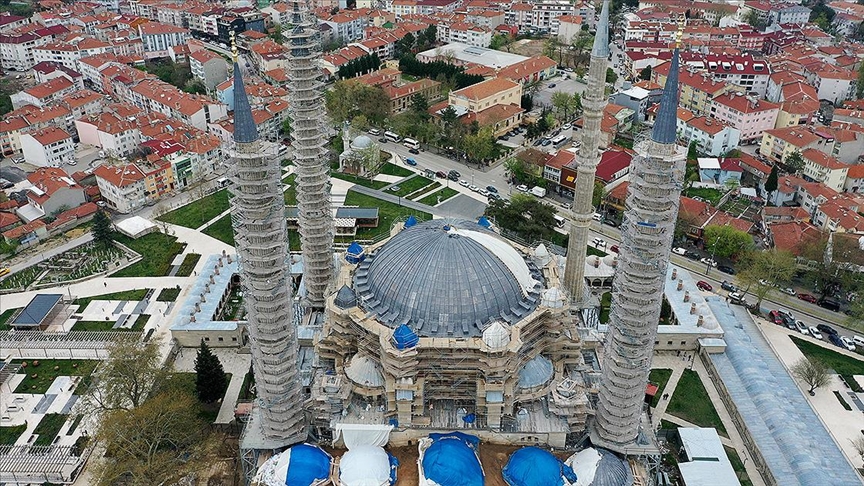 Selimiye'de Minare Külahının Altındaki Orijinal Tek Çini Çoğaltıldı