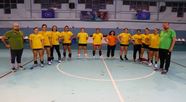 Tekirdağ Süleymanpaşa Kadın Hentbol Takımı Galip Gelmek İstiyor