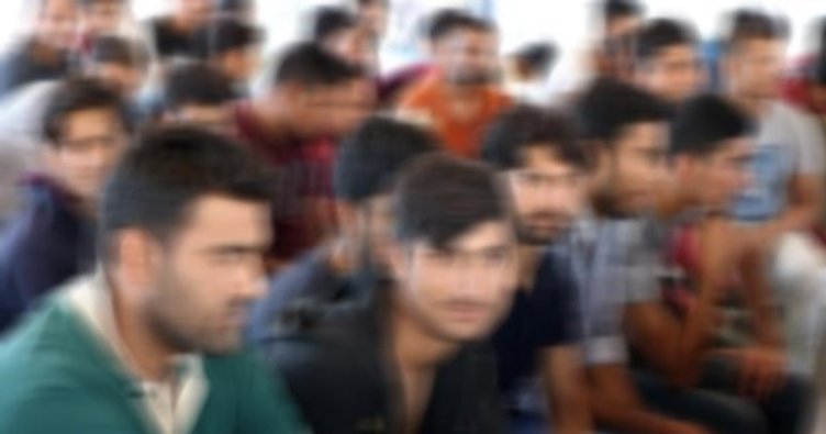 Tekirdağ'da 13 Düzensiz Göçmen Yakalandı: 2 Gözaltı
