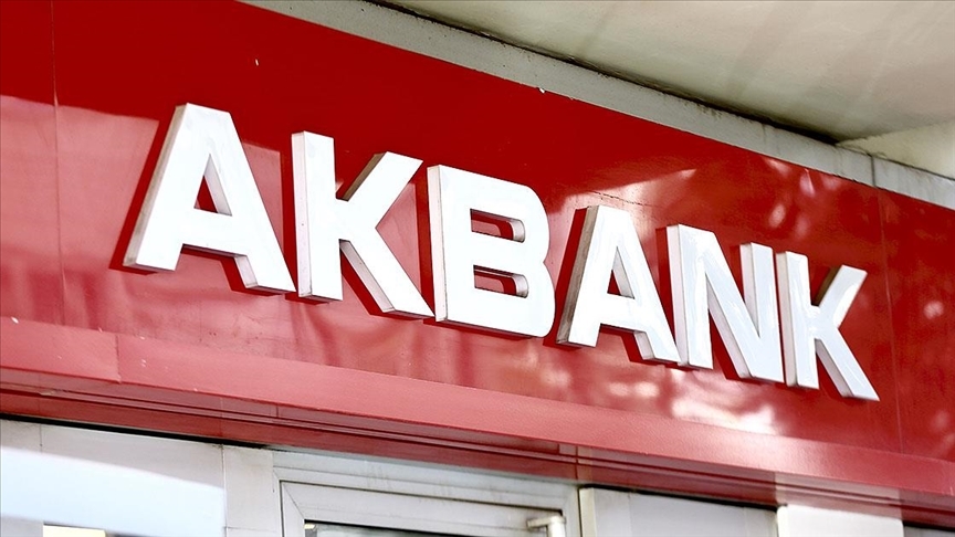 Akbank Üst Yönetiminde Değişikliğe Gitti