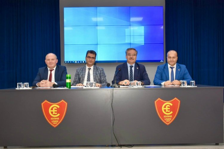 Edirne'de Okul Müdürleri Değerlendirme Toplantısı Gerçekleştirildi