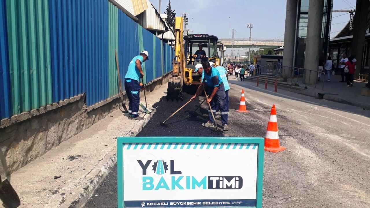 Sağanak Sonrası Bozulan Yollar Onarıldı