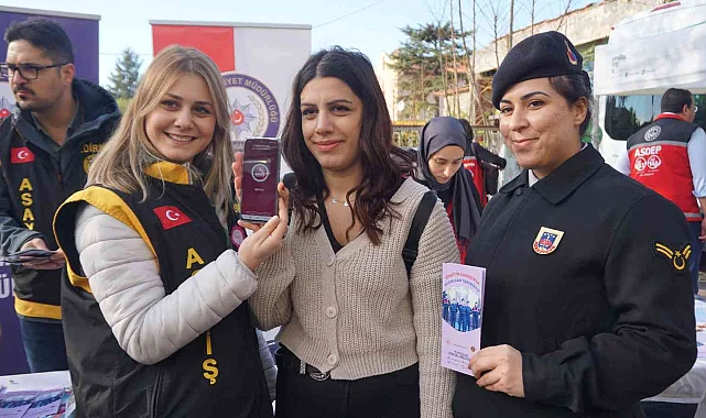 Edirne'de Aile İçi Şiddetle Mücadele Konusunda Bilgilendirme Yapılıyor