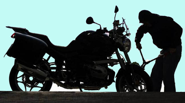 Uzunköprü Hırsızları Yine Şaşırtmadı: Bir Motosiklet Daha Çalındı