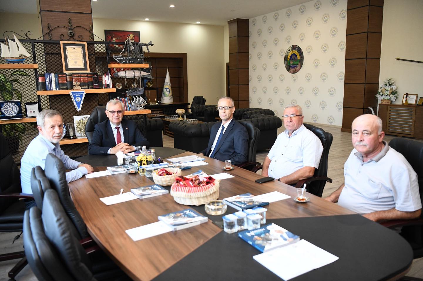 Başkan Helvacıoğlu Tarım Kredi Müdürü Özgül'ü Ağırladı