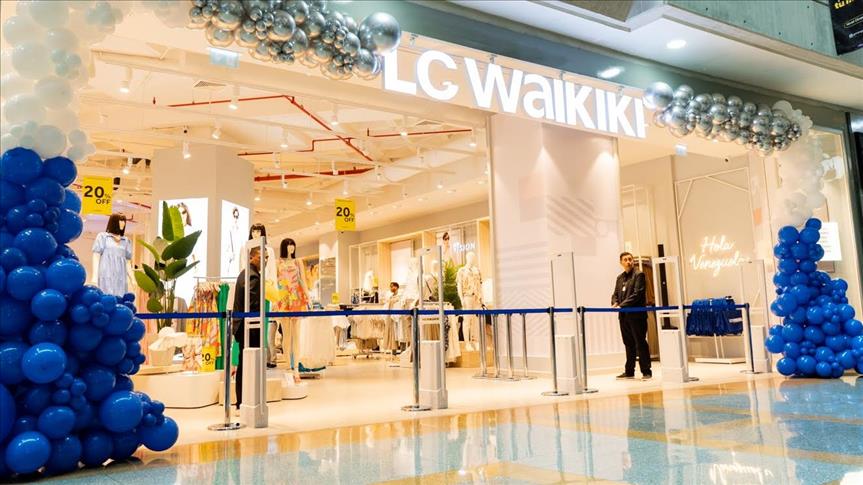 Lc Waikiki Cumhuriyetin 100. Yılına Özel Koleksiyon Hazırladı