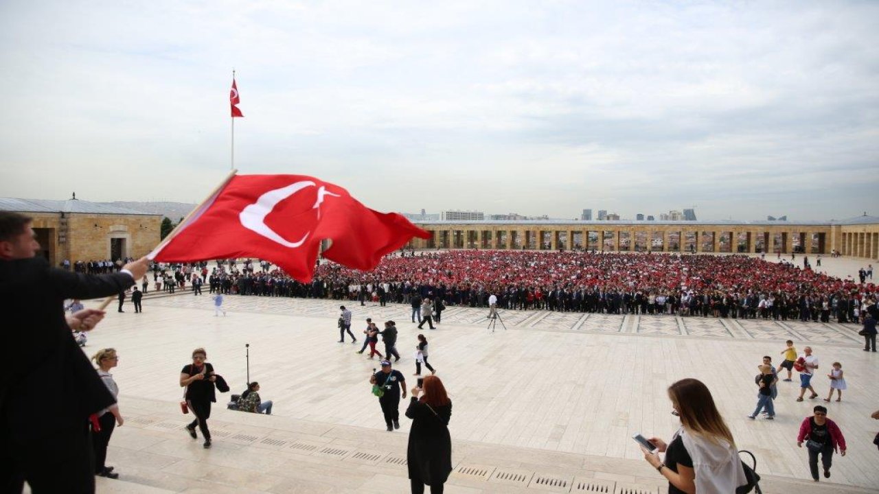 Ted'den Cumhuriyetin 100. Yılında Anıtkabir Ziyareti