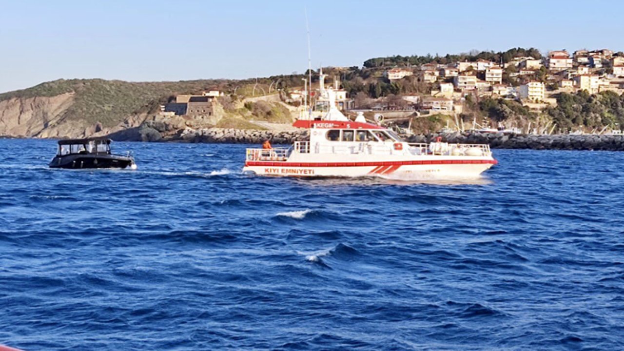 Boğazda Sürüklenen Tekne Kurtarıldı